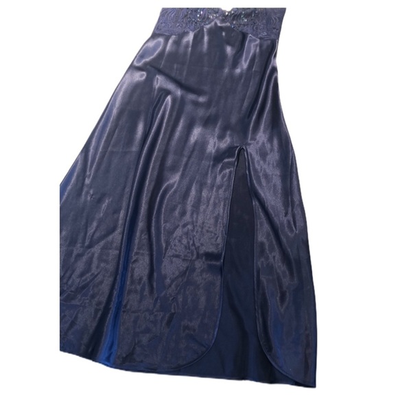 Victoria’s Secret Vintage Lace & Sequin Nightgown - Picture 6 of 8